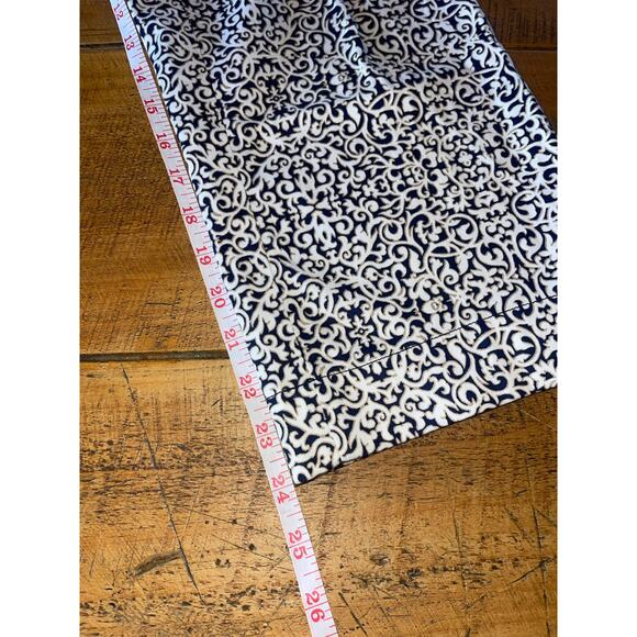 Womens Laundry by Shelli Segal Paisley Geometric Print Cropped Capri Pants 8 - Picture 4 of 8